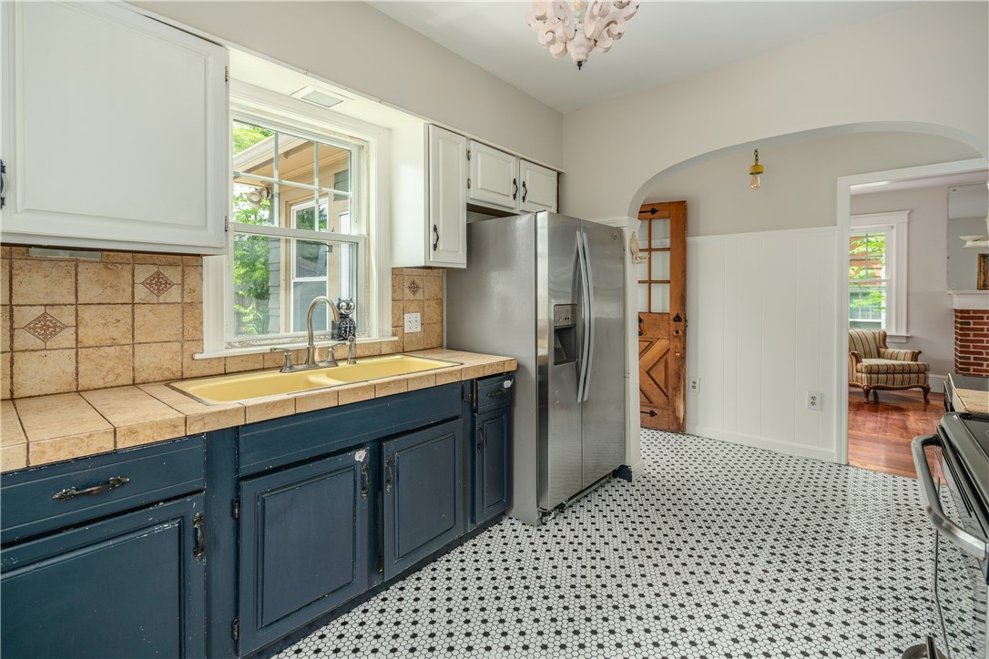 52 Forbes Street Providence, RI 02908 - Photo 10 of 40