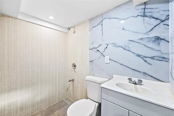 $1,299,000 | 3226 Colden Avenue | Laconia