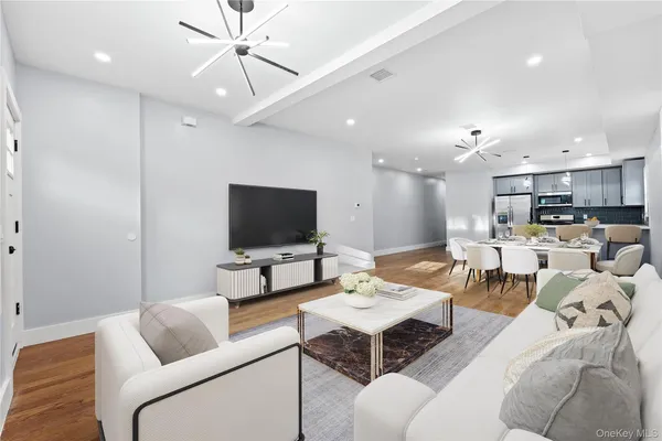 $1,299,000 | 3226 Colden Avenue | Laconia