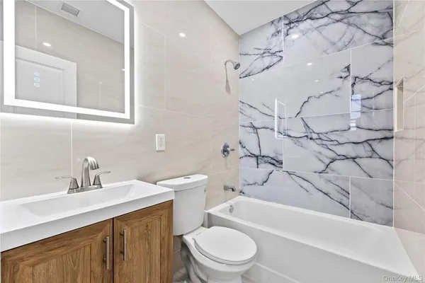 $1,299,000 | 3226 Colden Avenue | Laconia