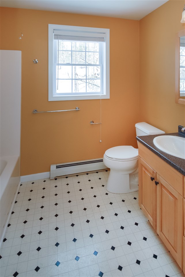 3 Randall Road Lee, NH 03861 - Photo 29 of 40