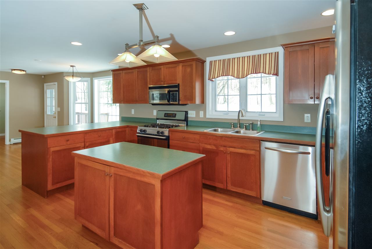 3 Randall Road Lee, NH 03861 - Photo 10 of 40