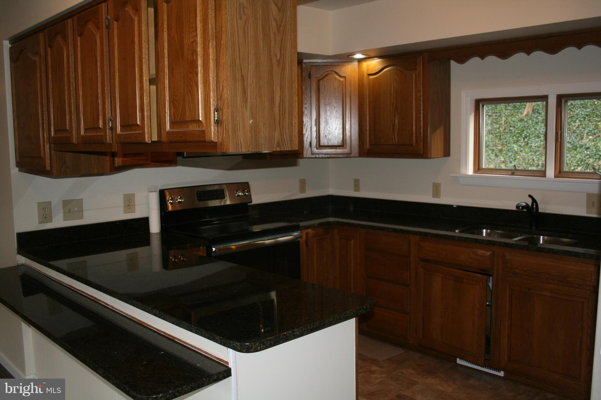 2369 Quarry Road Lebanon, PA 17046 - Photo 9 of 33 Gallery Image 9