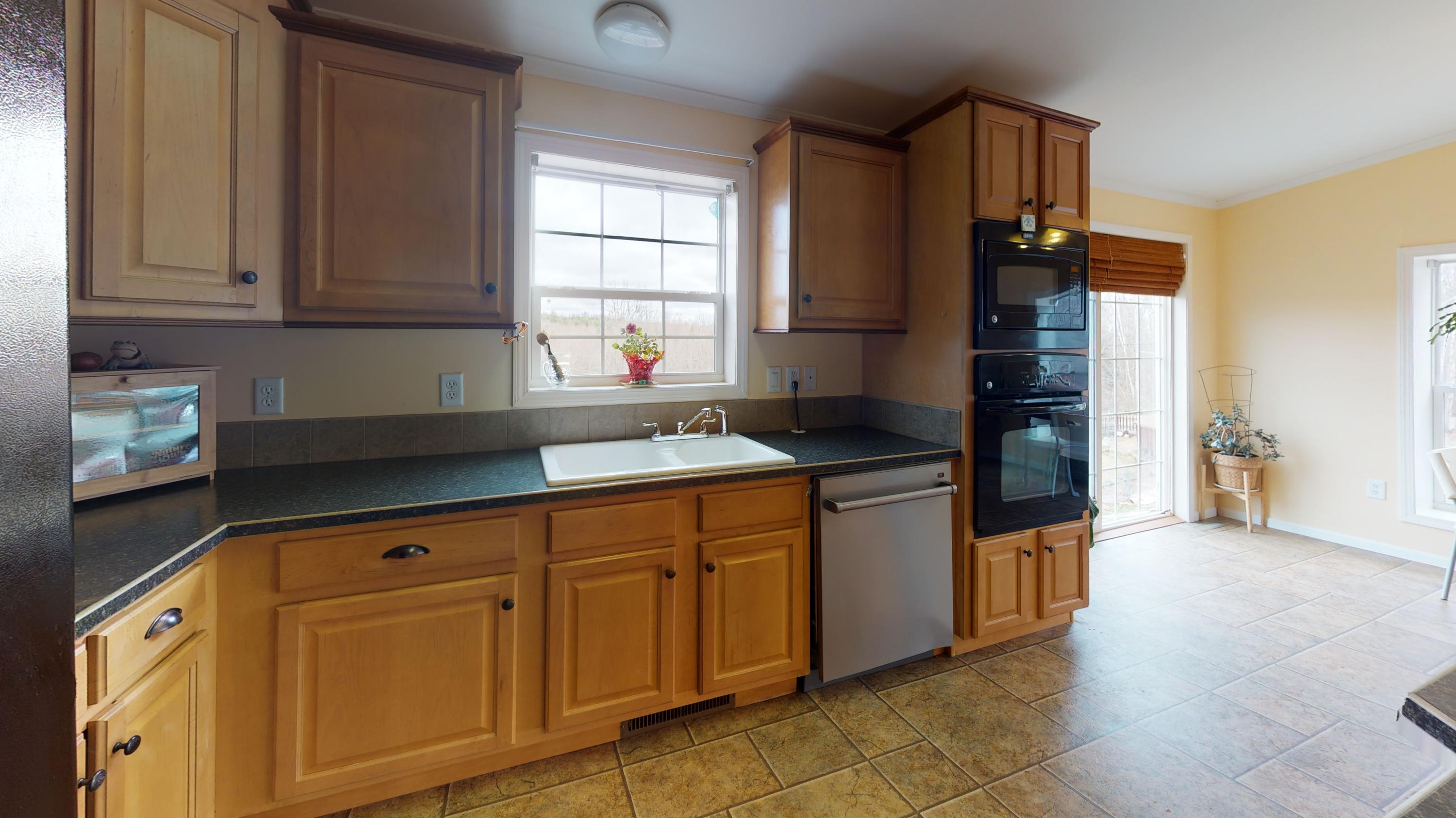 311 Palmer Road Pittston, ME 04345 - Photo 11 of 55 311-Palmer-Rd-Pittston-Kitchen