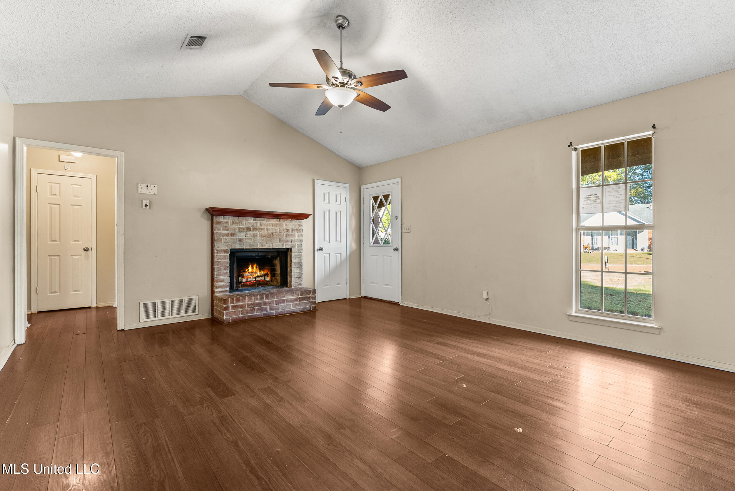 124 Floyd Circle Senatobia, MS 38668 - Photo 4 of 25 4