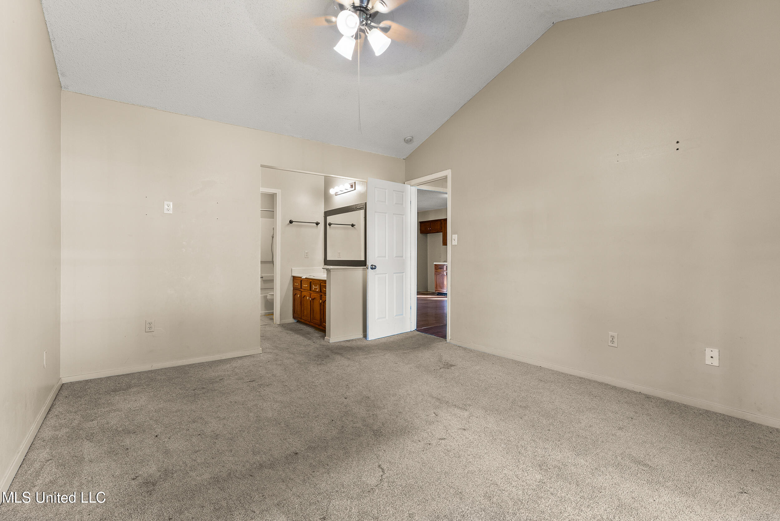 124 Floyd Circle Senatobia, MS 38668 - Photo 8 of 25 9