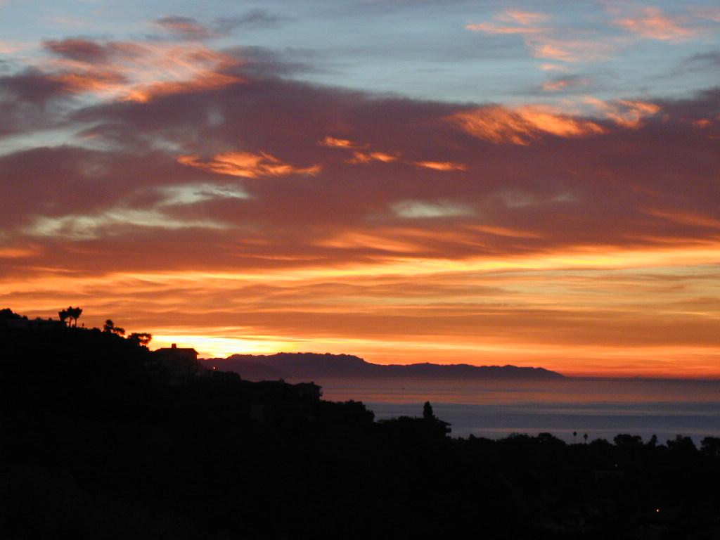 656 Las Alturas Road Santa Barbara, CA 93103 - Photo 7 of 8 a view of an ocean and mountain