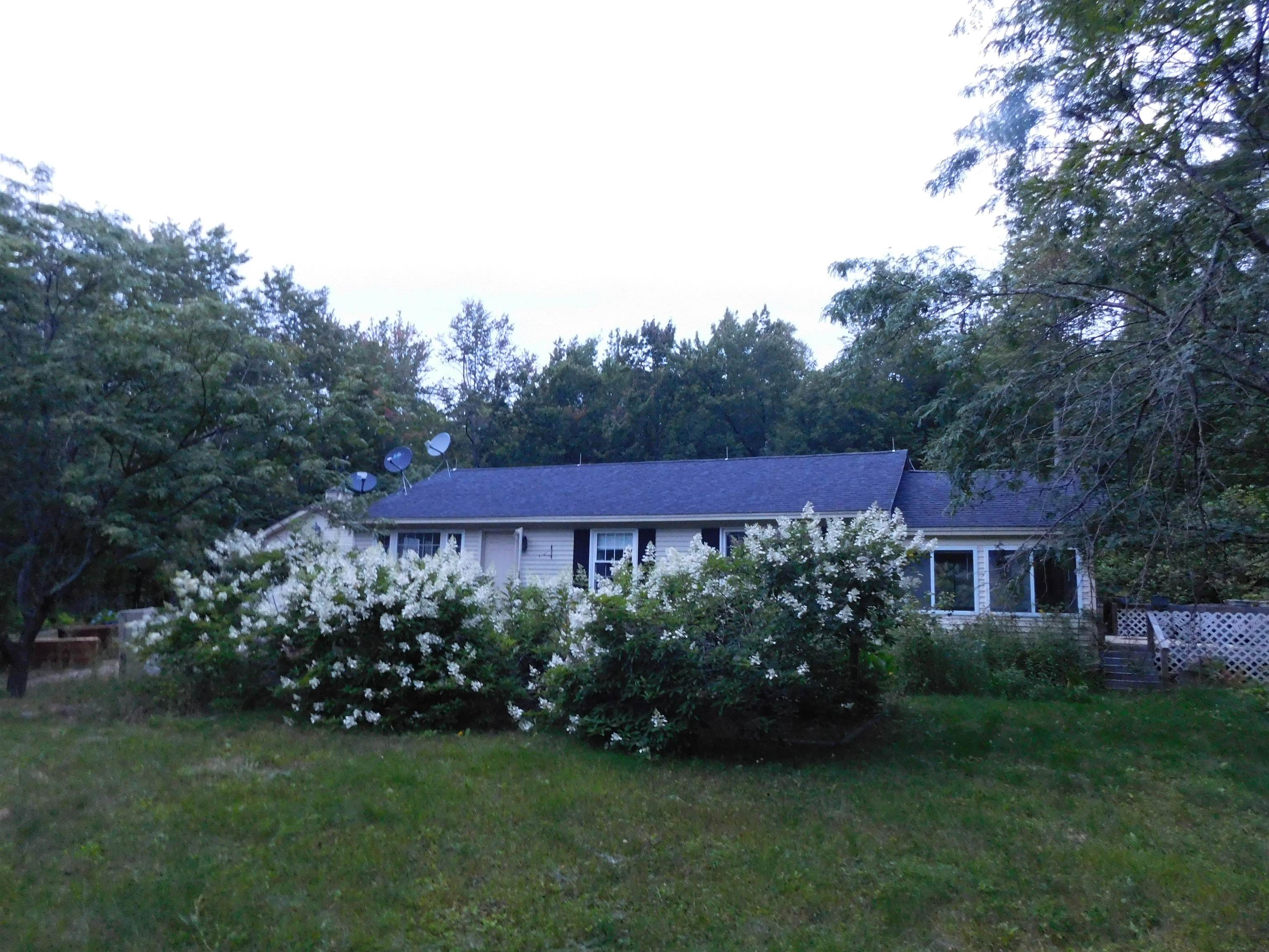 134 Stoneham Road Wakefield, NH 03872 - Photo 2 of 6