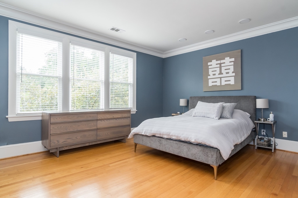 44 Rawson Road, Unit 2 Brookline, MA 02445 - Photo 11 of 29