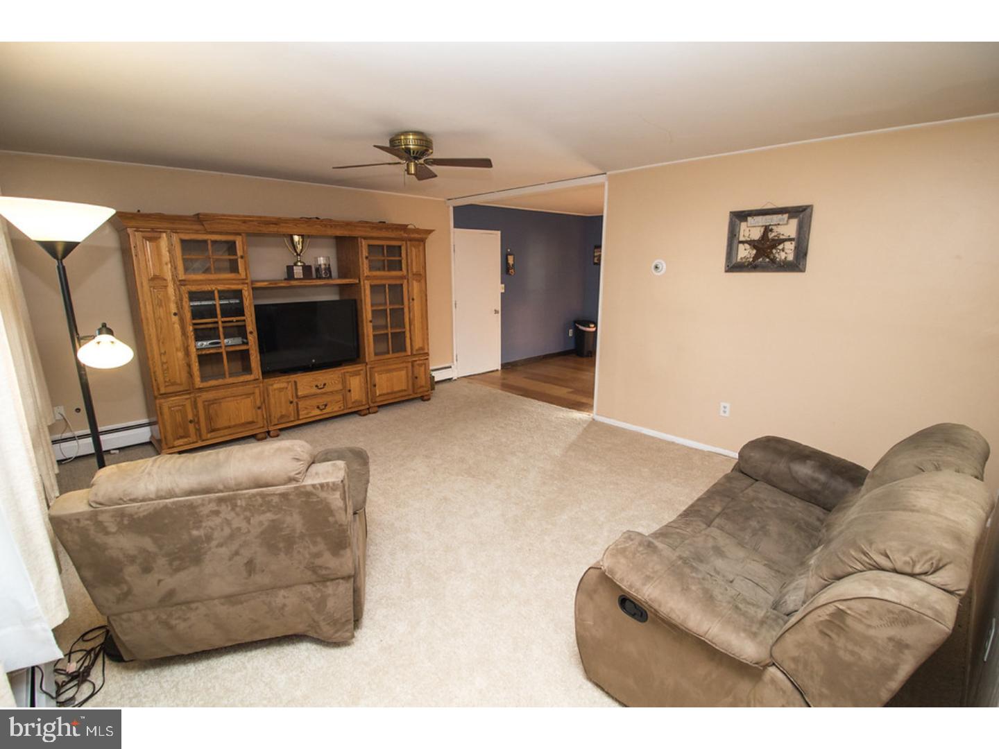 41 Canoebirch Road Levittown, PA 19057 - Photo 3 of 22 Living Room