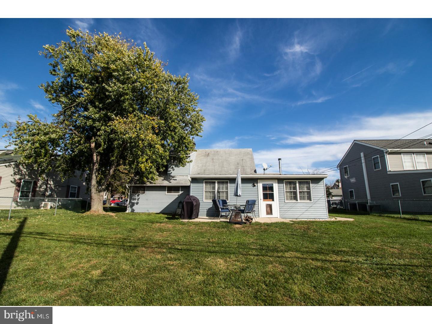 41 Canoebirch Road Levittown, PA 19057 - Photo 22 of 22 Exterior Back