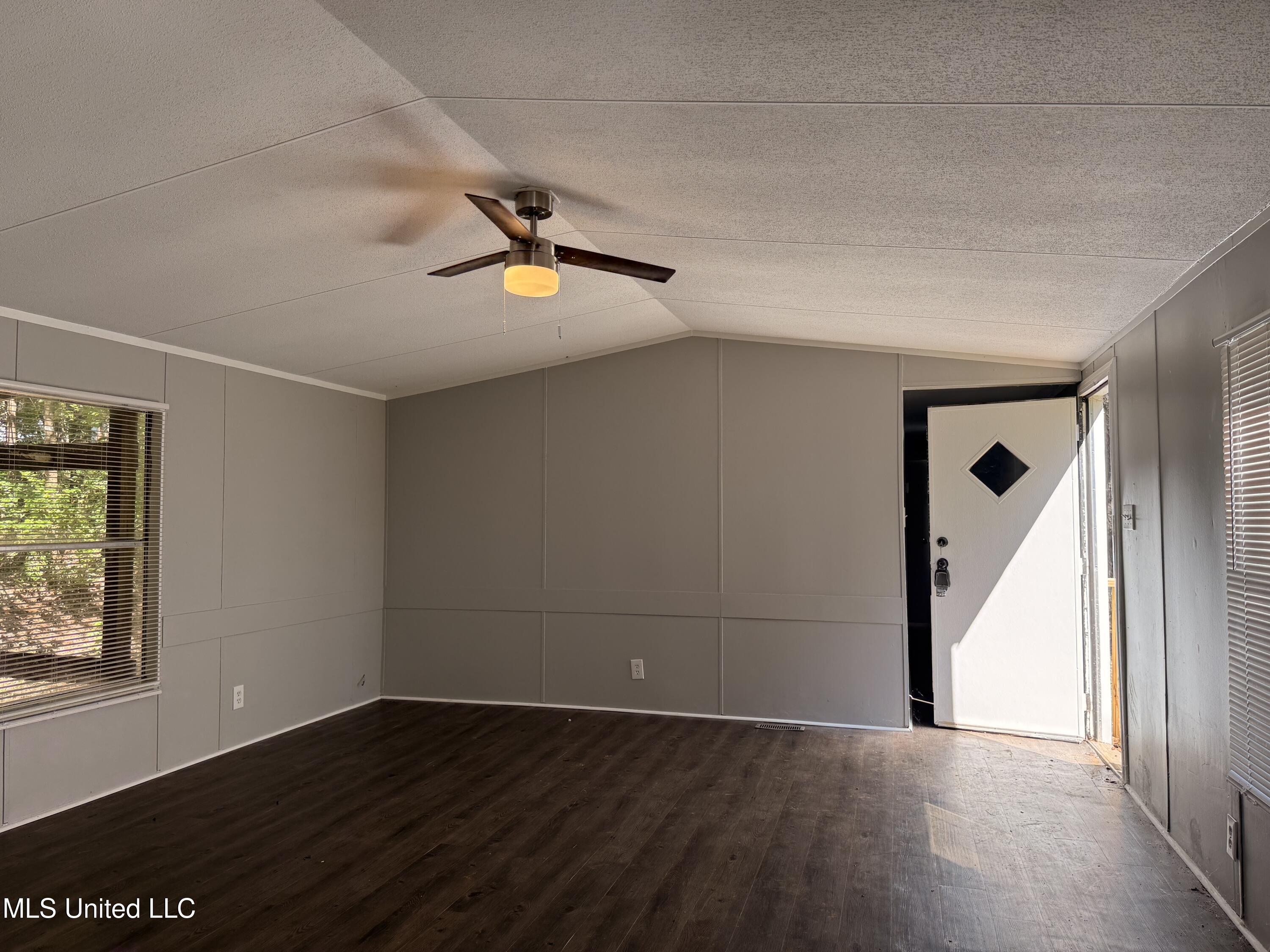 505 Hillview Court Brandon, MS 39042 - Photo 10 of 16 IMG_0971