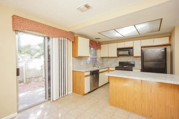 $1,675 | 2808 Grants Lake Boulevard, Unit 501, Sugar Land, TX 77479