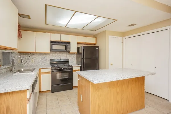 $1,700 | 2808 Grants Lake Boulevard, Unit 501, Sugar Land, TX 77479