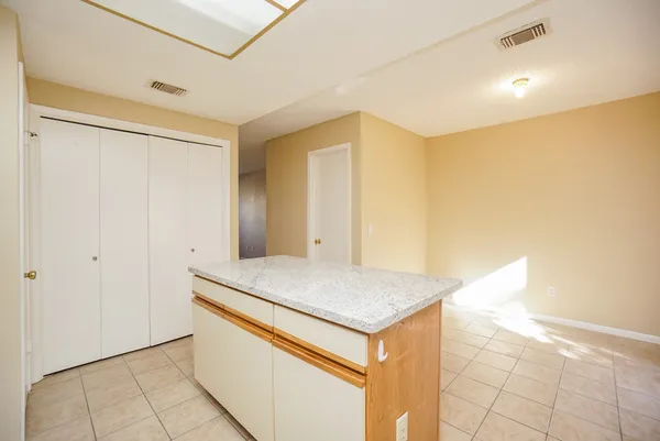 $1,675 | 2808 Grants Lake Boulevard, Unit 501, Sugar Land, TX 77479