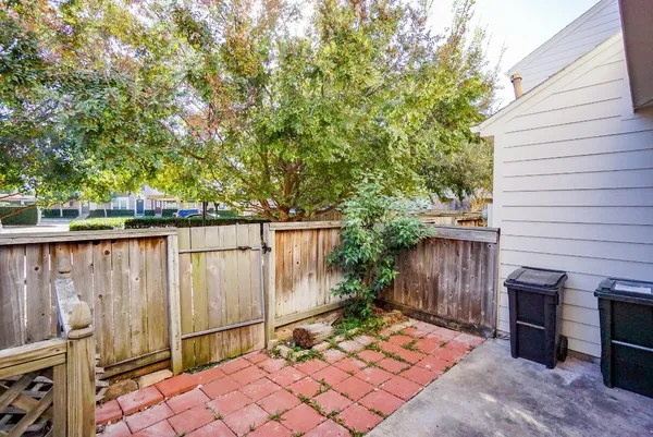 $1,700 | 2808 Grants Lake Boulevard, Unit 501, Sugar Land, TX 77479