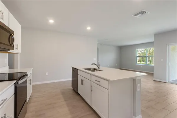 $1,950 | 25361 Doredo Drive, Punta Gorda, FL 33955
