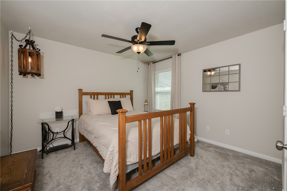 2078 Viva Road Bryan, TX 77807 - Photo 18 of 32