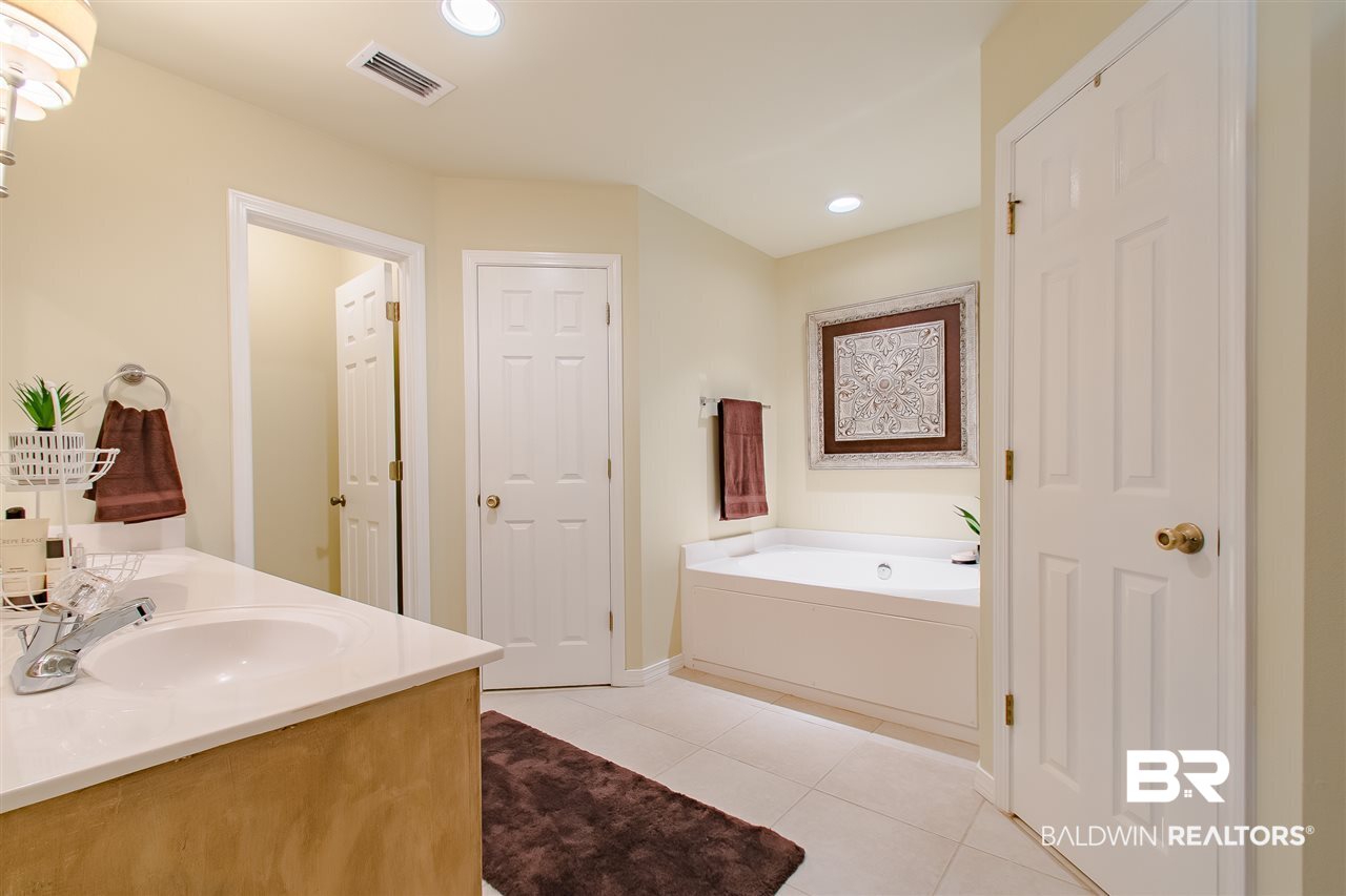 1401 North Alston Street Foley, AL 36535 - Photo 22 of 43 Master Bathroom