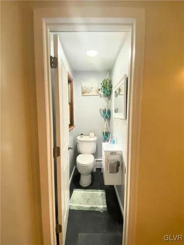 $329,900 | 4405 Lehigh Drive, Walnutport, PA 18088