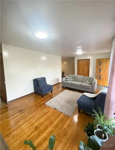 $329,900 | 4405 Lehigh Drive, Walnutport, PA 18088