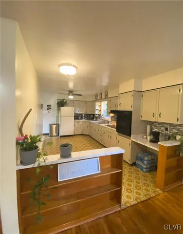 $329,900 | 4405 Lehigh Drive, Walnutport, PA 18088