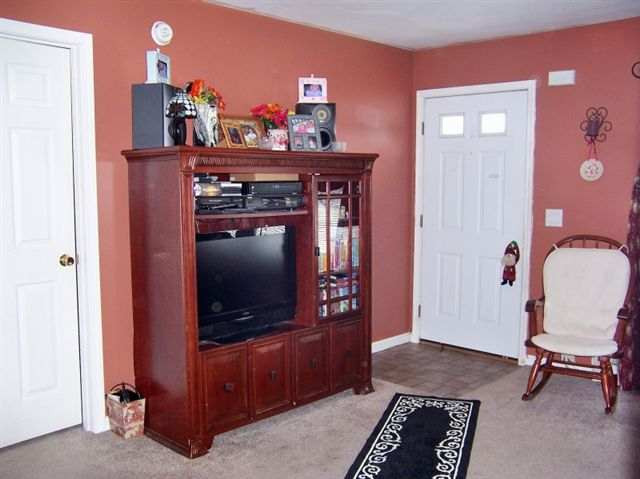 1021 Leeds Athens Road Athens, NY 12015 - Photo 4 of 11 Photo 4