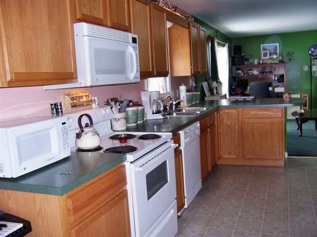 1021 Leeds Athens Road Athens, NY 12015 - Photo 5 of 11 Photo 5