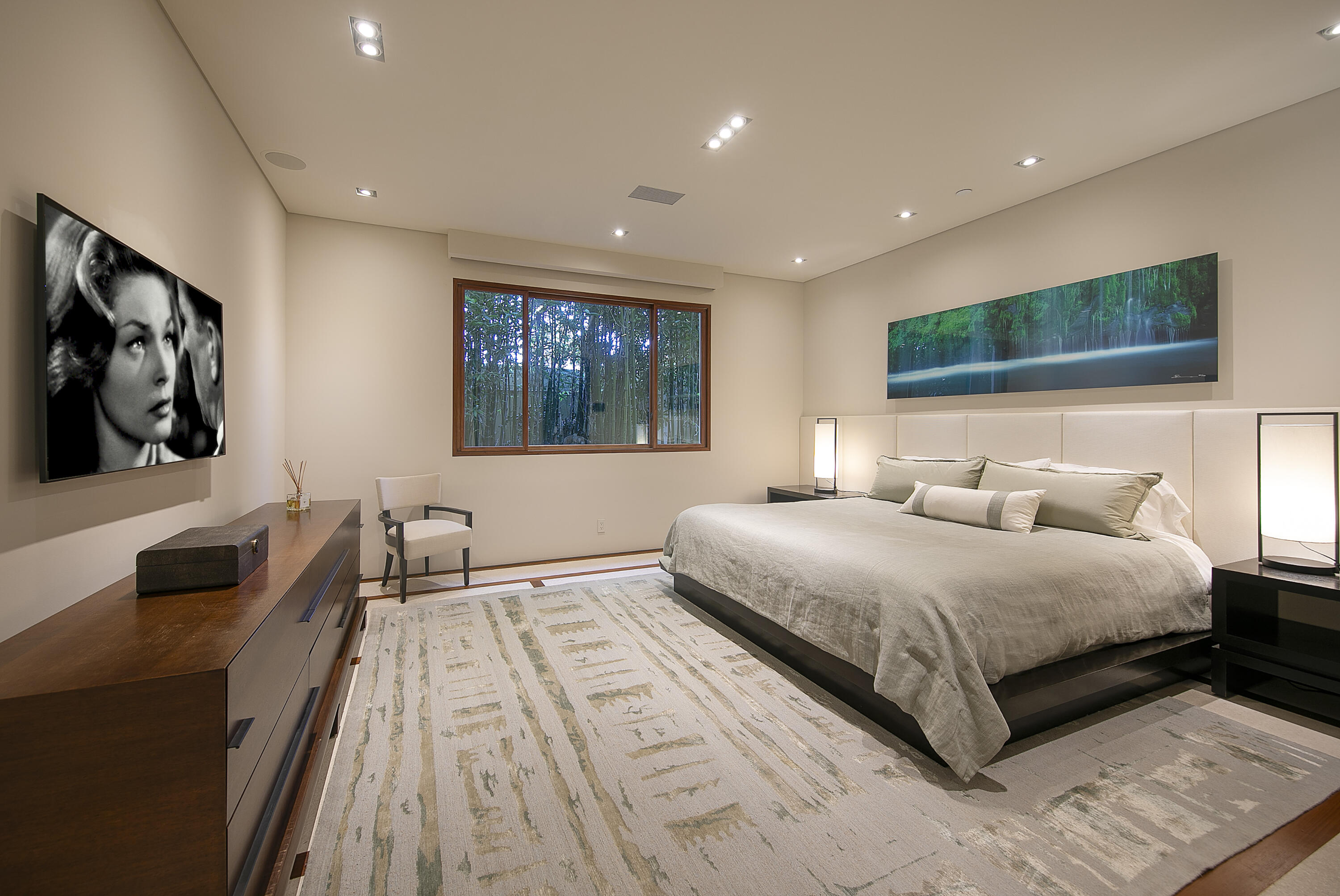 1104 Channel Drive Montecito, CA 93108 - Photo 16 of 27 Guest Bedroom