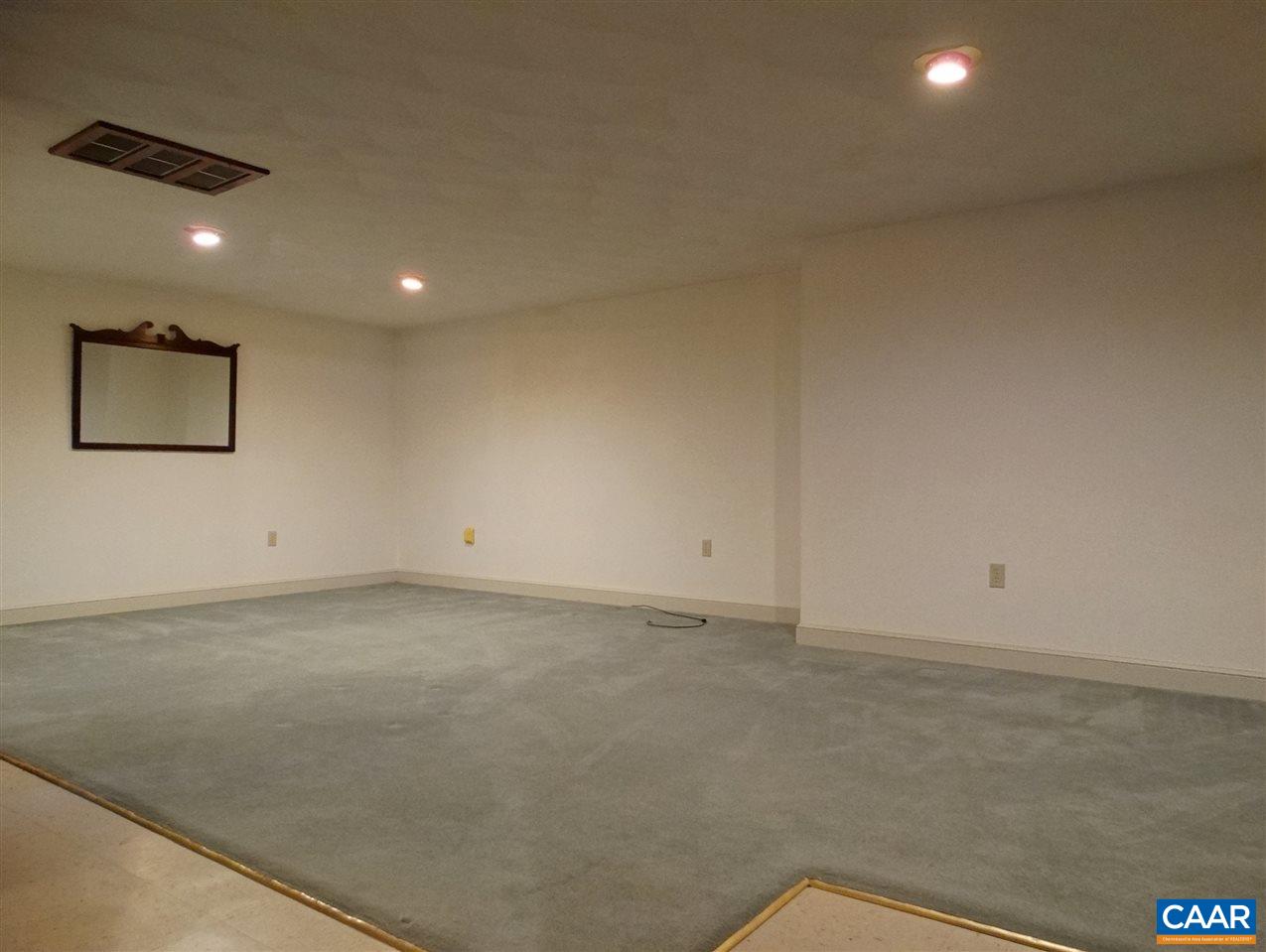 992 Advance Mills Road Ruckersville, VA 22968 - Photo 28 of 34 a view of an empty room