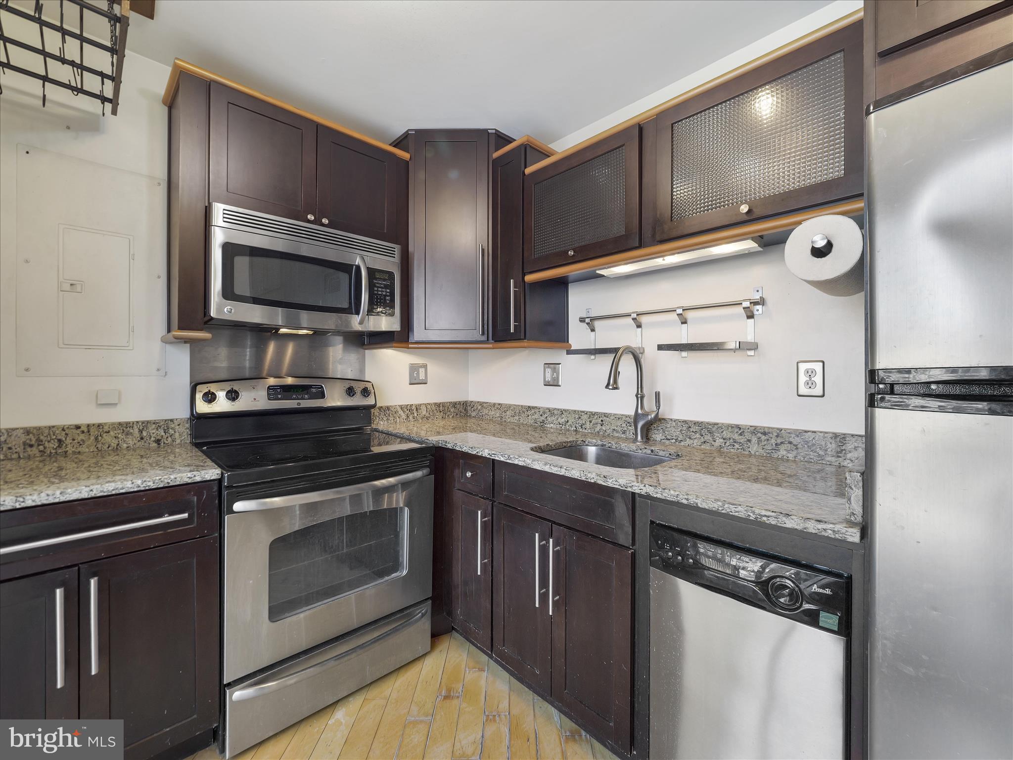 103 East 8th Street, Unit F Frederick, MD 21701 - Photo 10 of 32 Kitchen