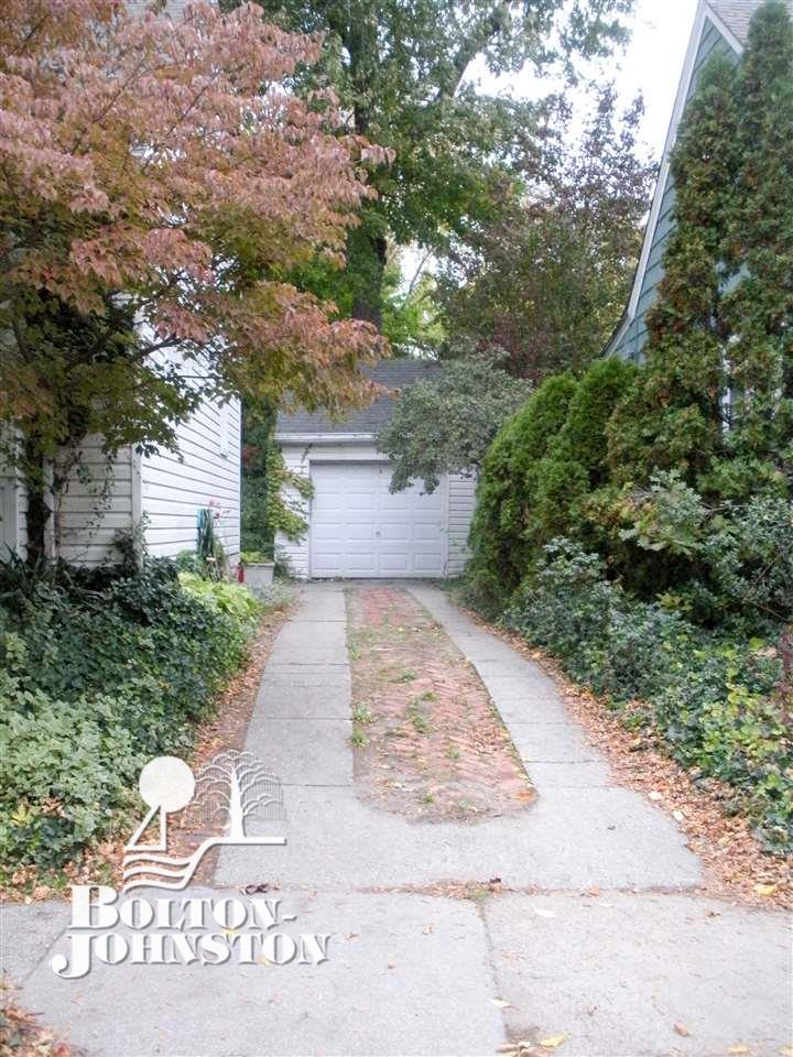 128 Mapleton Road Grosse Pointe Farms, MI 48236 - Photo 11 of 11