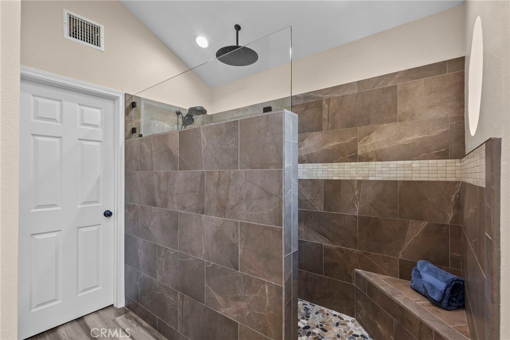 22035 Conway Place Saugus, CA 91350 - Photo 26 of 34