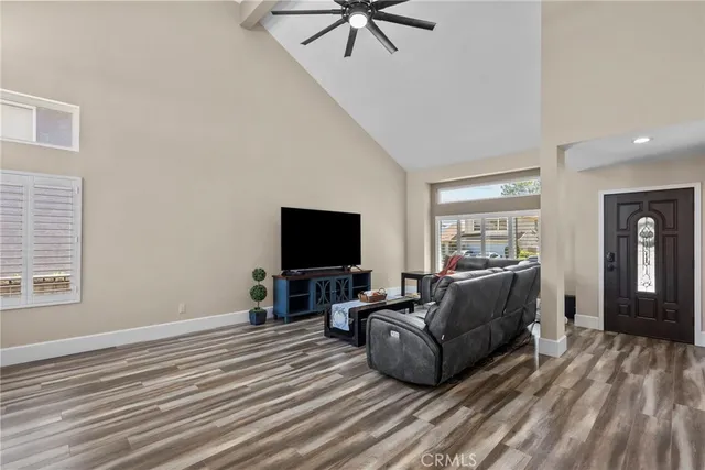 $1,099,800 | 22035 Conway Place, Saugus, CA 91350