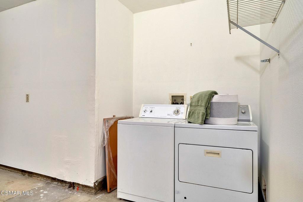 4508 Apricot Road, Unit B Simi Valley, CA 93063 - Photo 35 of 44 a utility room with dryer and washer