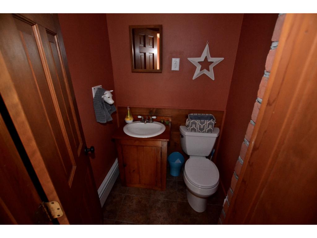 342 Maple Street Waterbury, VT 05677 - Photo 10 of 25 Gallery Image 10