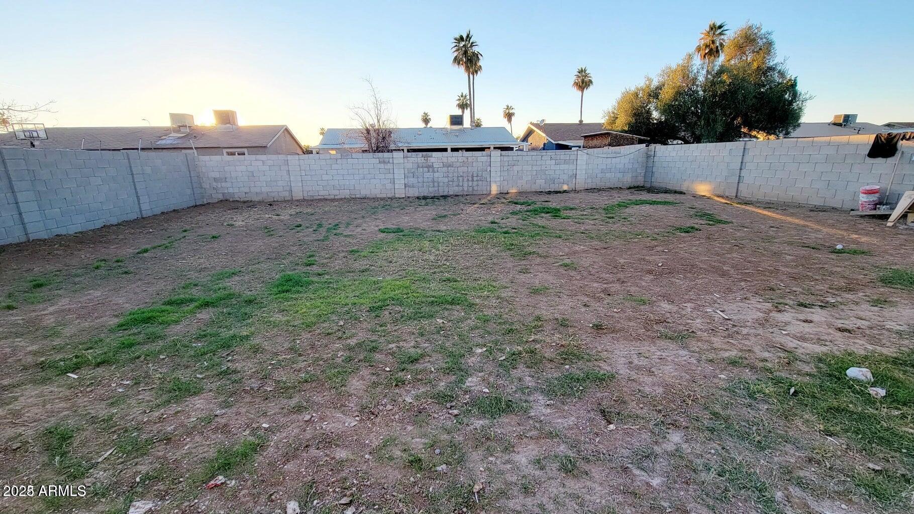 1826 North 73rd Avenue Phoenix, AZ 85035 - Photo 16 of 16 a view of a backyard