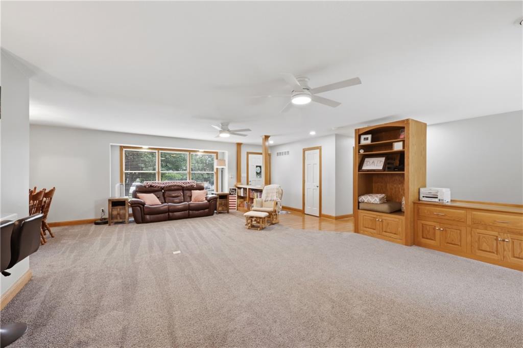 242 Southeast 131st Road Warrensburg, MO 64093 - Photo 4 of 31