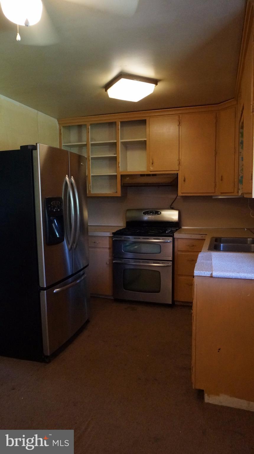 1612 Ungers Store Road Berkeley Springs, WV 25411 - Photo 24 of 30 Kitchen