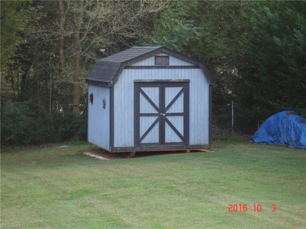 1407 William Fowler Road King, NC 27021 - Photo 22 of 25