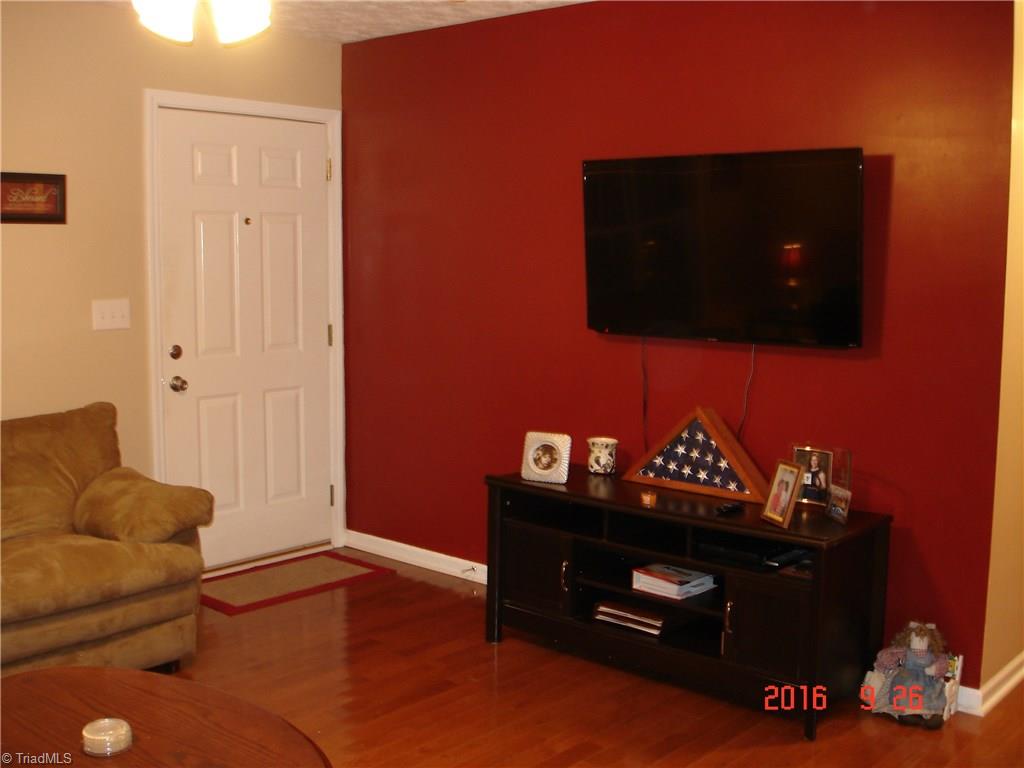 1407 William Fowler Road King, NC 27021 - Photo 8 of 25