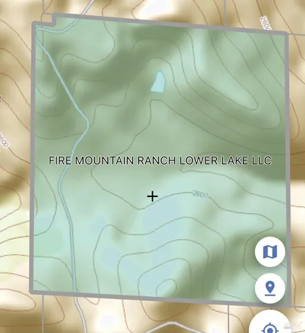 a view of a yard with an empty space