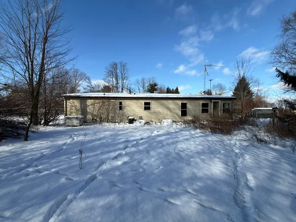 $149,900 | 5080 22 Mile Road, Homer, MI 49245