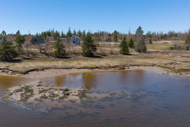 $285,000 | 60 U.S. Rte 1, Whiting, ME 04691
