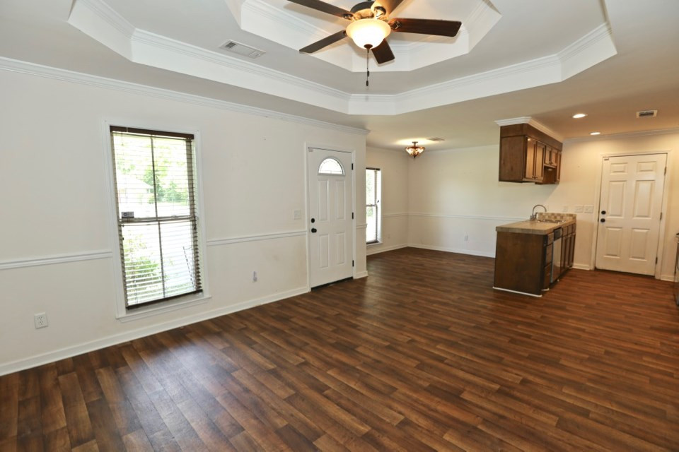 6 Laurie Cove Byram, MS 39272 - Photo 5 of 21 Photo 5