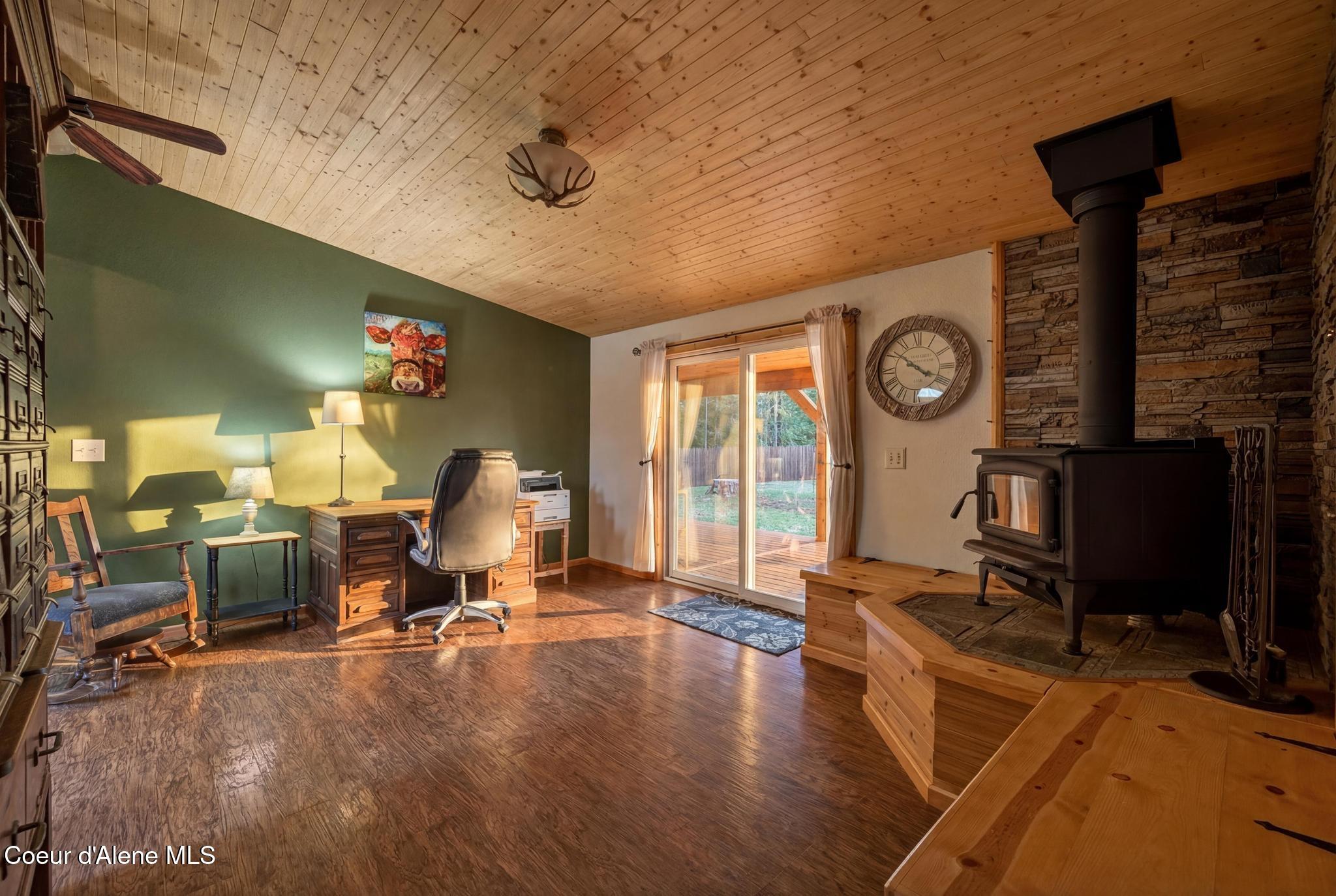 415 Hummingbird Drive Sandpoint, ID 83864 - Photo 10 of 72 IMG_0131