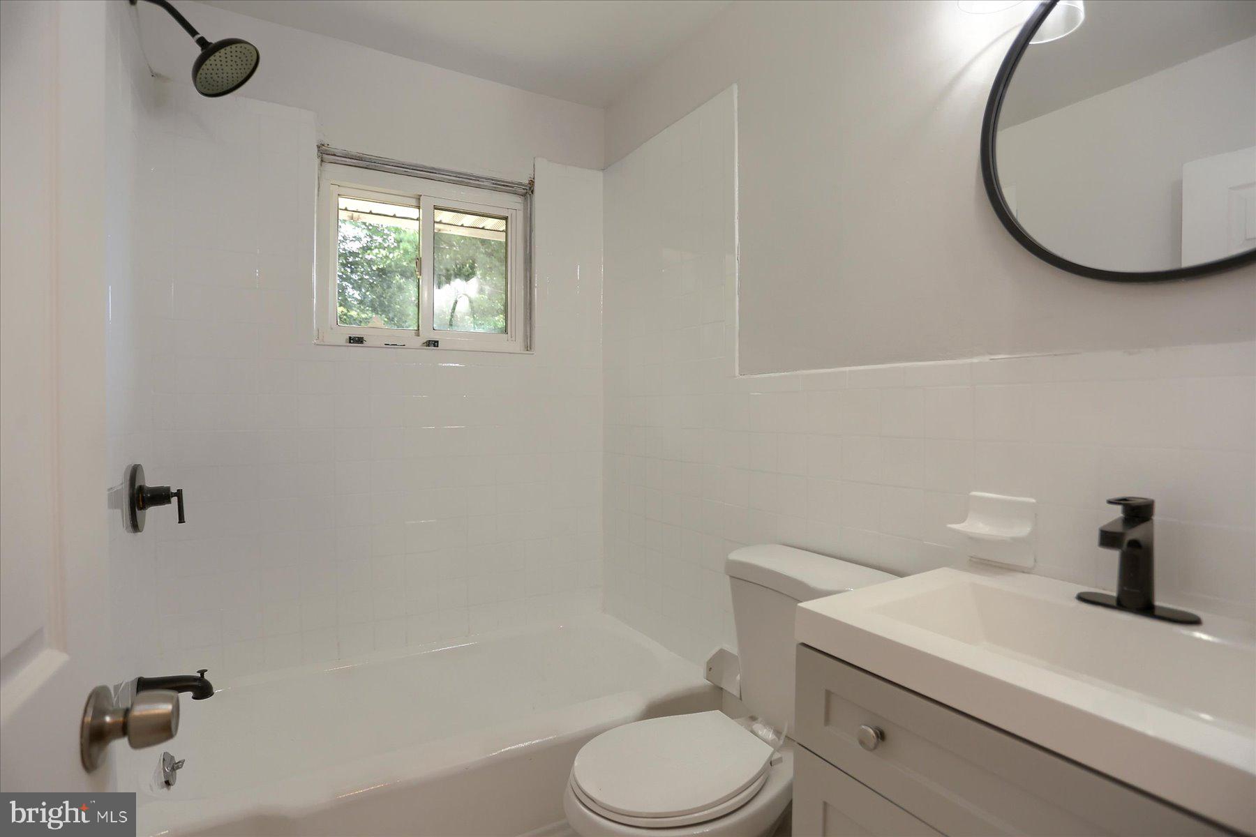 3609 Colonial Road Harrisburg, PA 17109 - Photo 7 of 26 Gallery Image 7