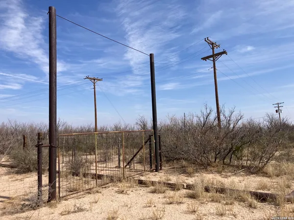 $480,000 | 640 Acres /- Owego Road, Girvin, TX 79740