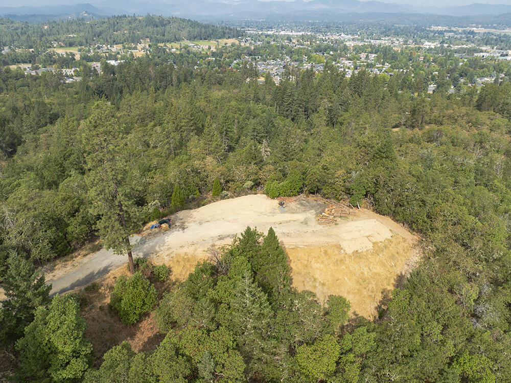 2931 Harbeck Road Grants Pass, OR 97527 - Photo 51 of 59 51