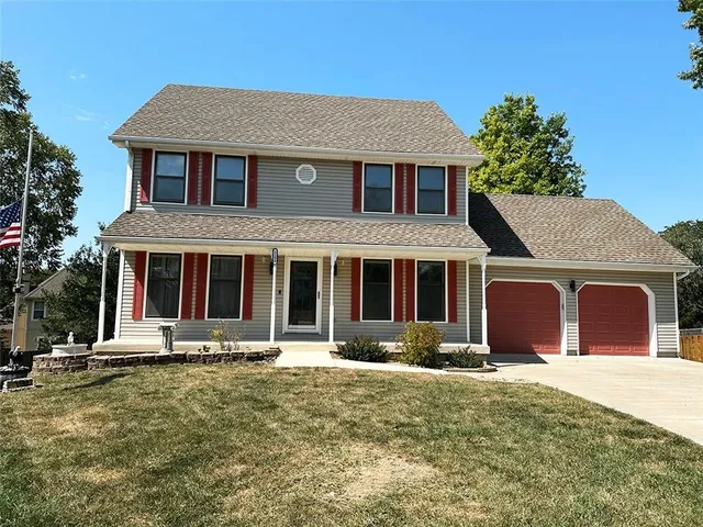 $389,900 | 1152 Southwest Pacific Circle, Lee's Summit, MO 64081